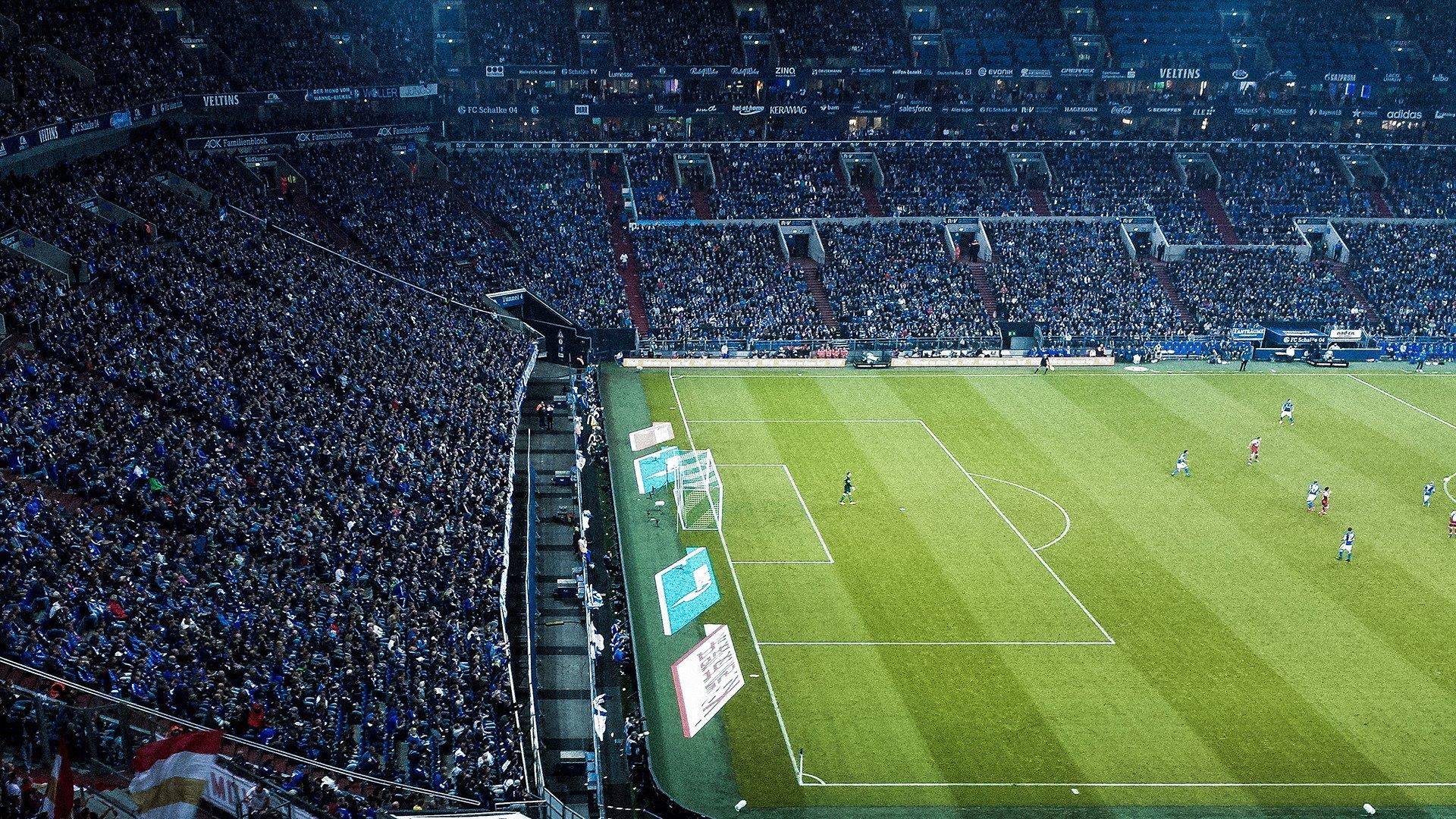 1米83的巨人难煞西班牙,佐默延续神奇又创纪录