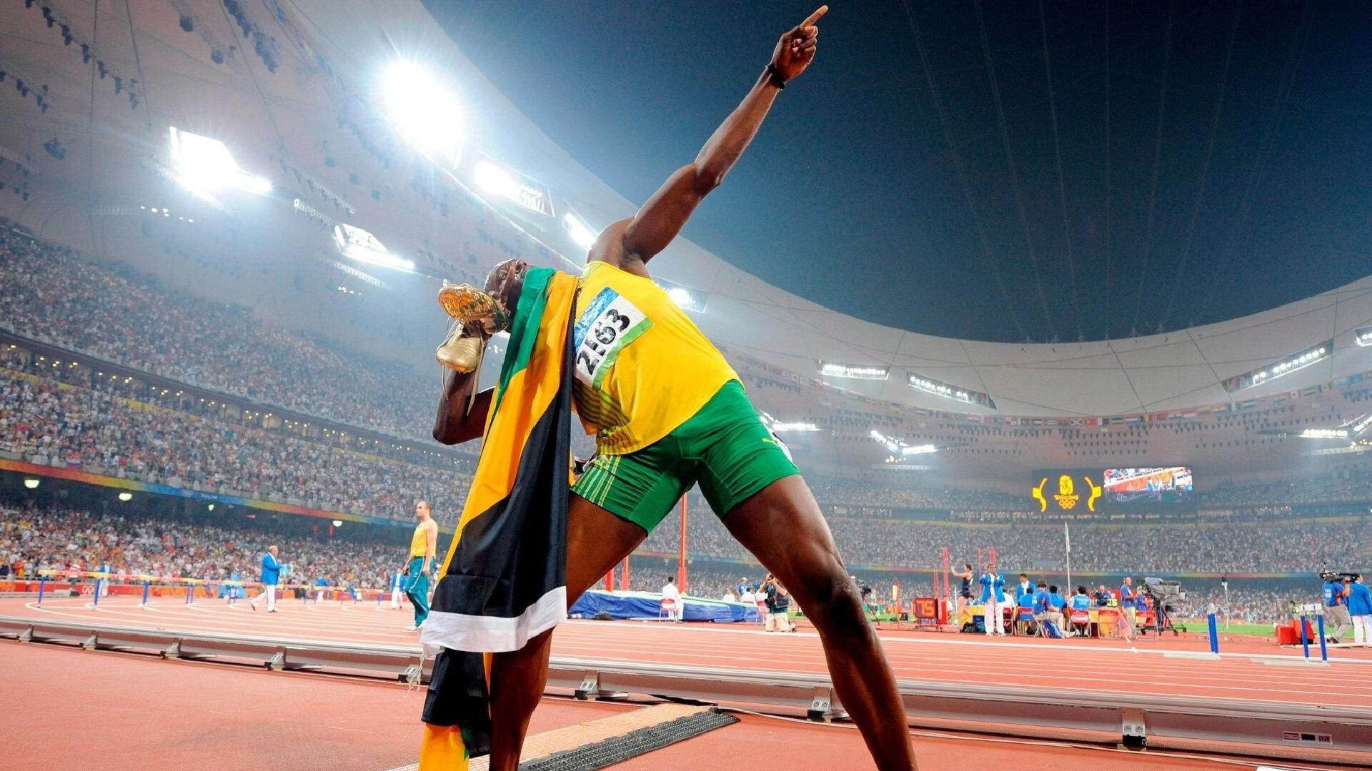 德国国脚飞机迫降被困10小时,足协后勤安排引发轩然大波